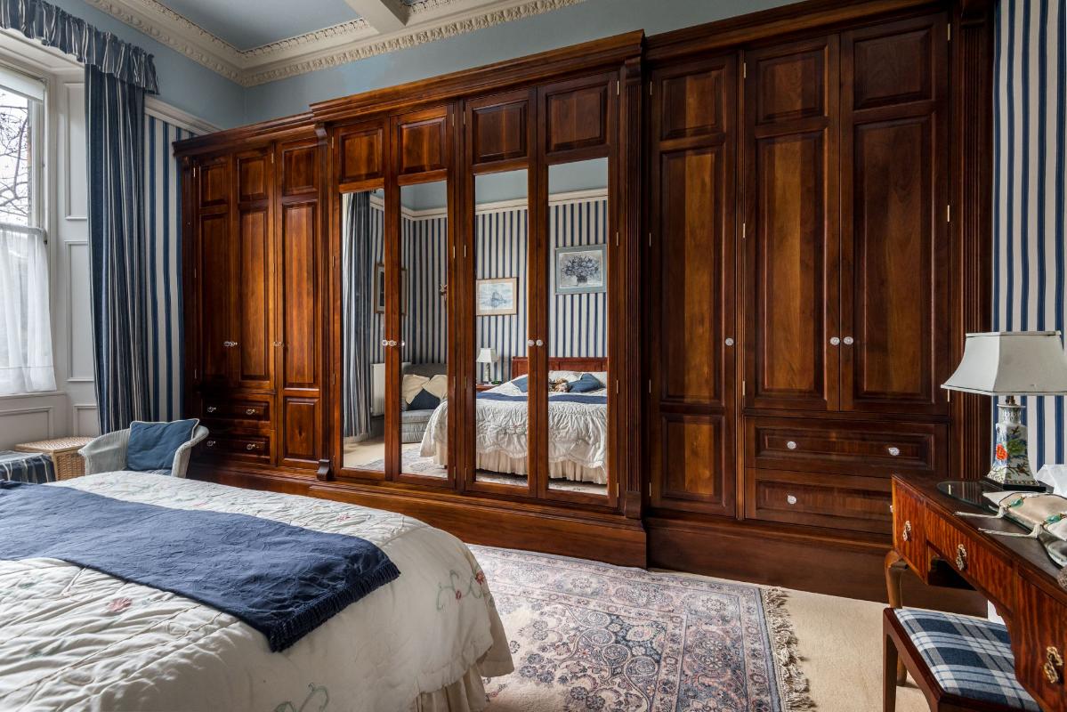 Bespoke wardrobe